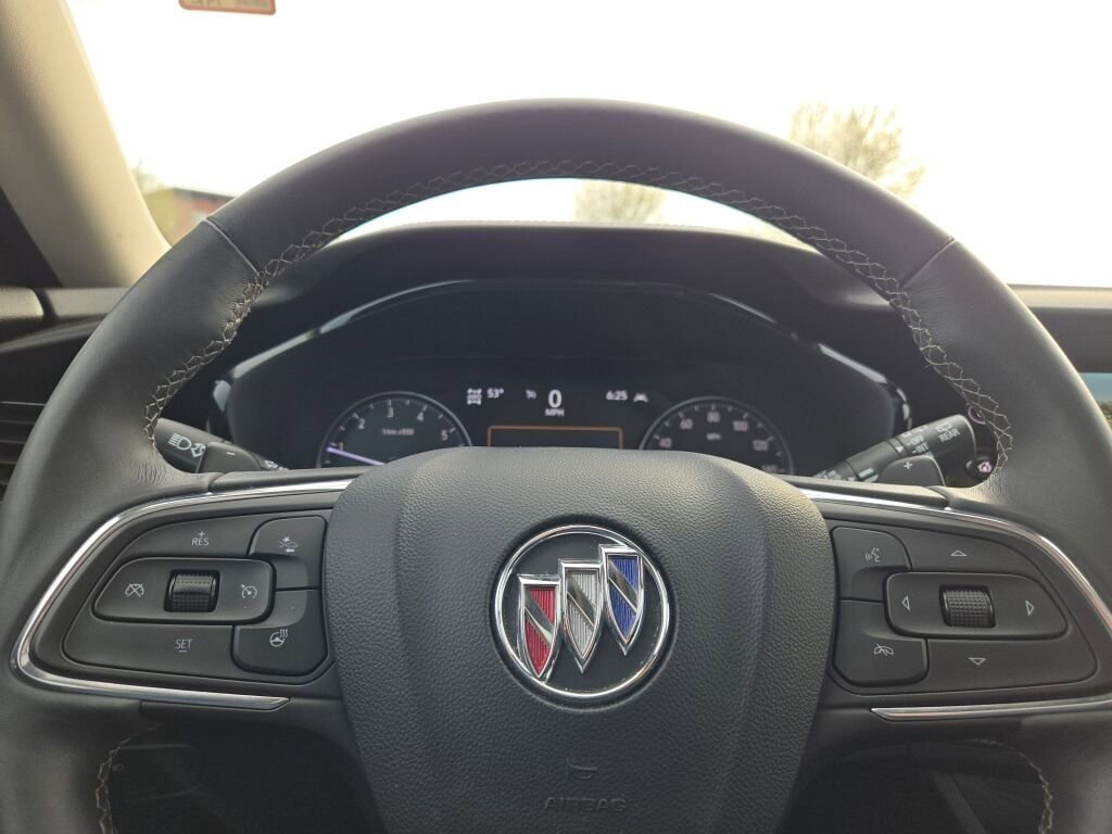 Used 2023 Buick Envision Essence w/ Sport Touring Package AWD/4WD image 38