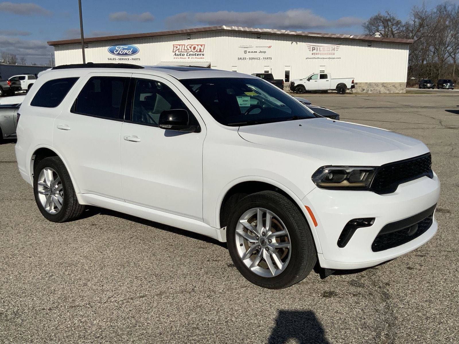 Used 2023 Dodge Durango GT image 2