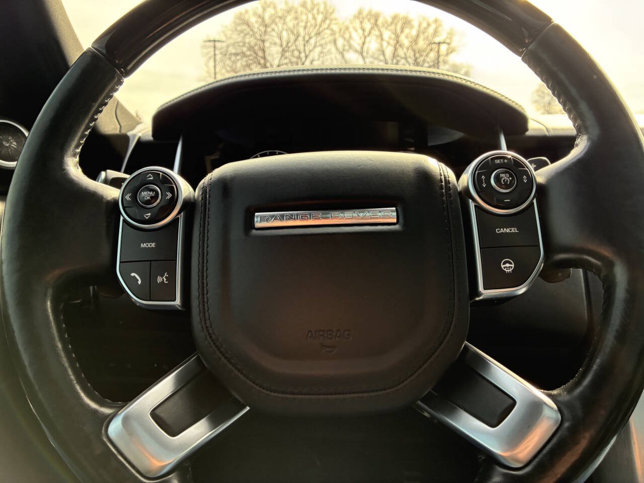 Used 2017 Land Rover Range Rover Supercharged AWD/4WD image 14