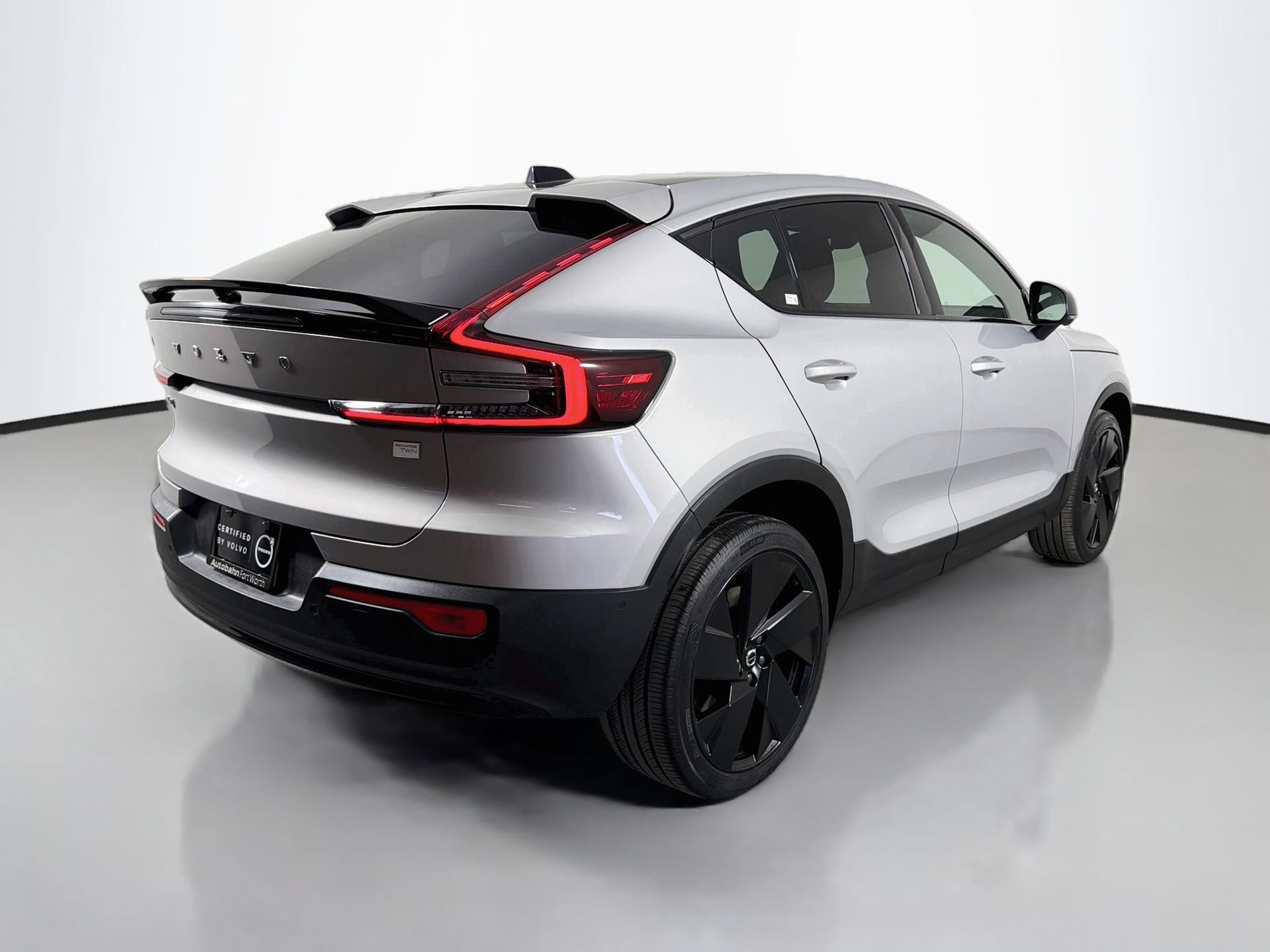Certified 2023 Volvo C40 P8 Recharge Ultimate w/ Protection Package Premier AWD/4WD image 6
