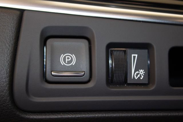 Used 2024 Cadillac XT6 Premium Luxury w/ LPO, Floor Liner Package image 38