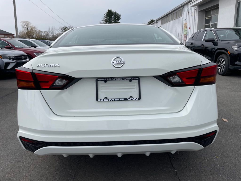 Used 2022 Nissan Altima 2.5 S image 4