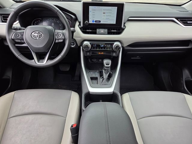 Used 2023 Toyota RAV4 XLE Premium image 25