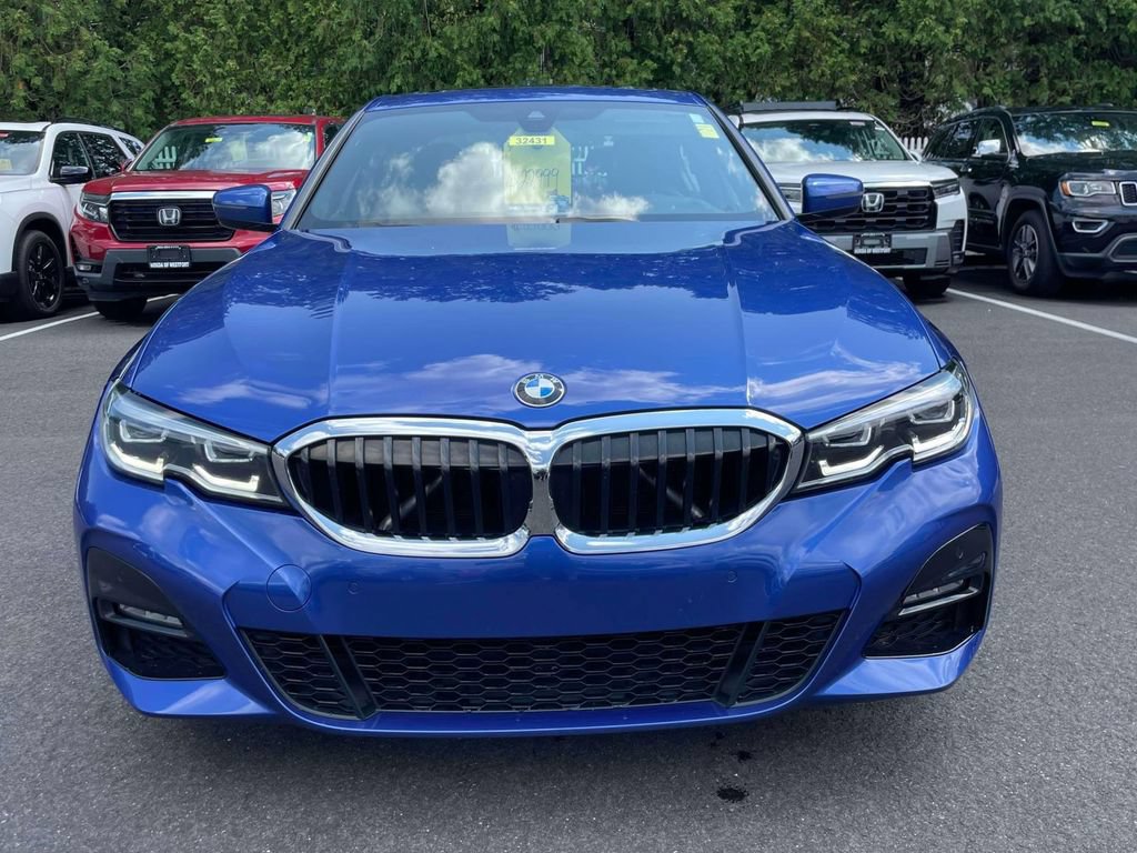 Used 2019 BMW 330i xDrive Sedan w/ M Sport Package AWD/4WD image 2