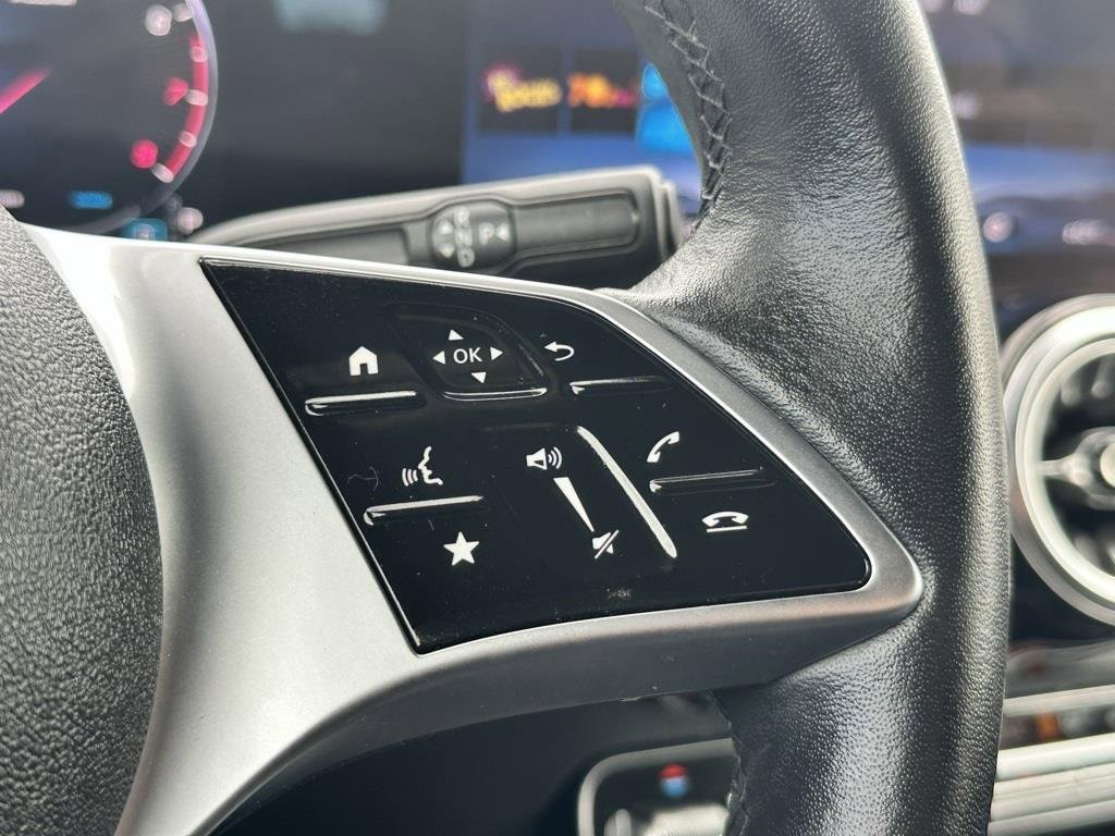 Used 2024 Mercedes-Benz GLB 250 image 15