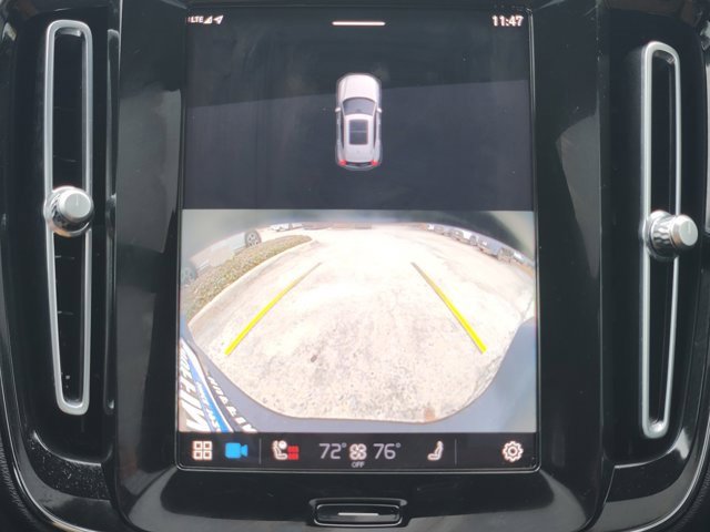 Used 2023 Volvo XC40 Recharge Ultimate image 17