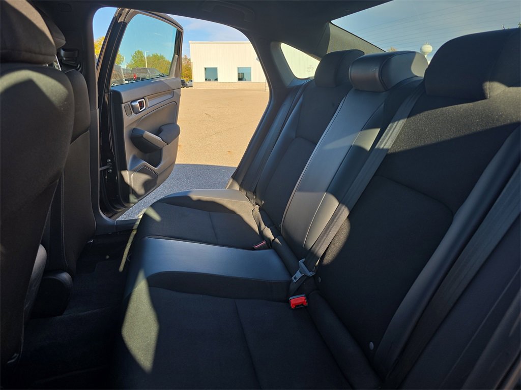 Used 2022 Honda Civic Sport image 13