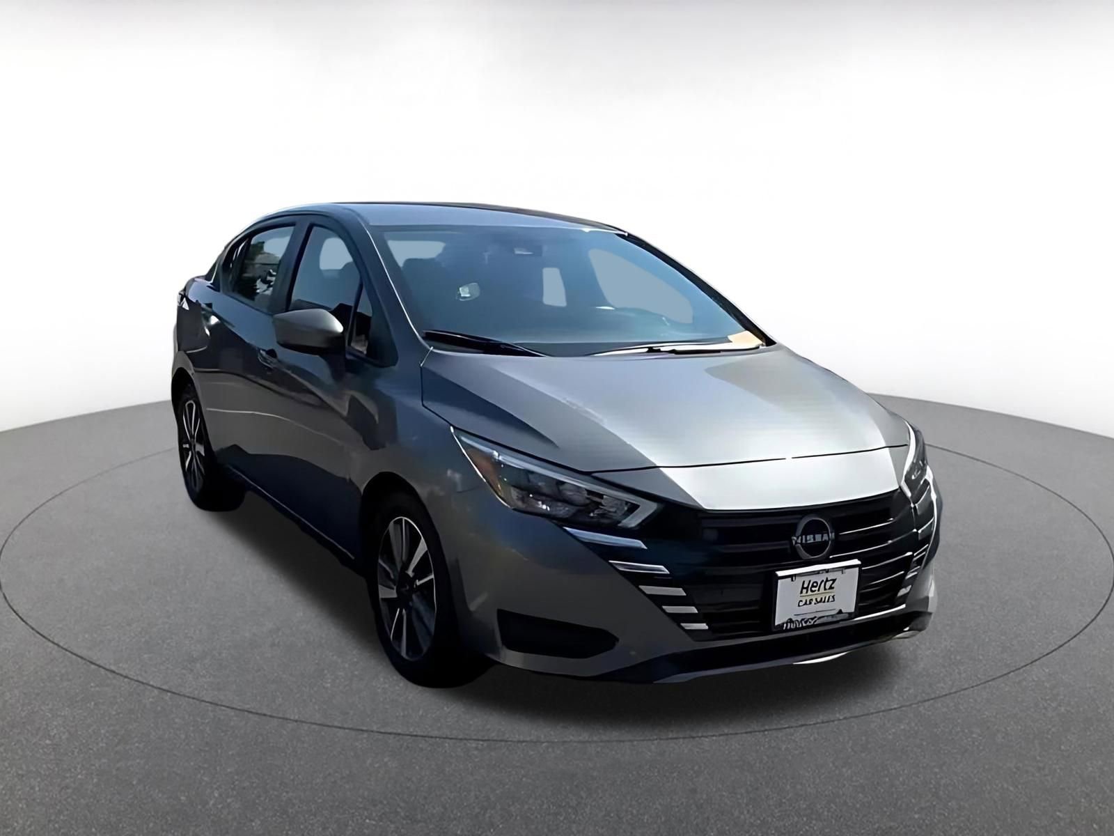 Used 2025 Nissan Versa SV FWD image 3