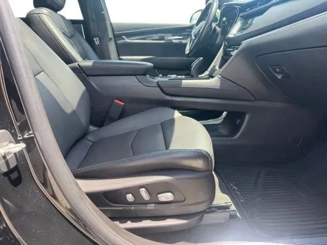 Used 2021 Cadillac XT5 Premium Luxury AWD/4WD image 14