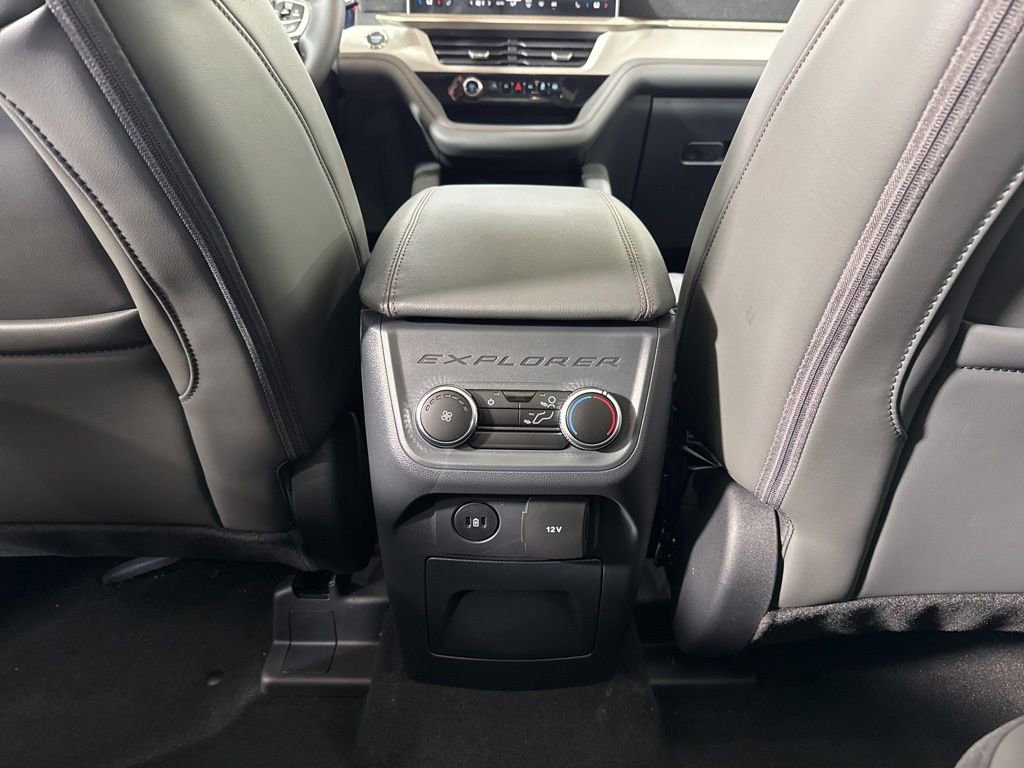 New 2026 Ford Explorer Active w/ Active Comfort Package image 31
