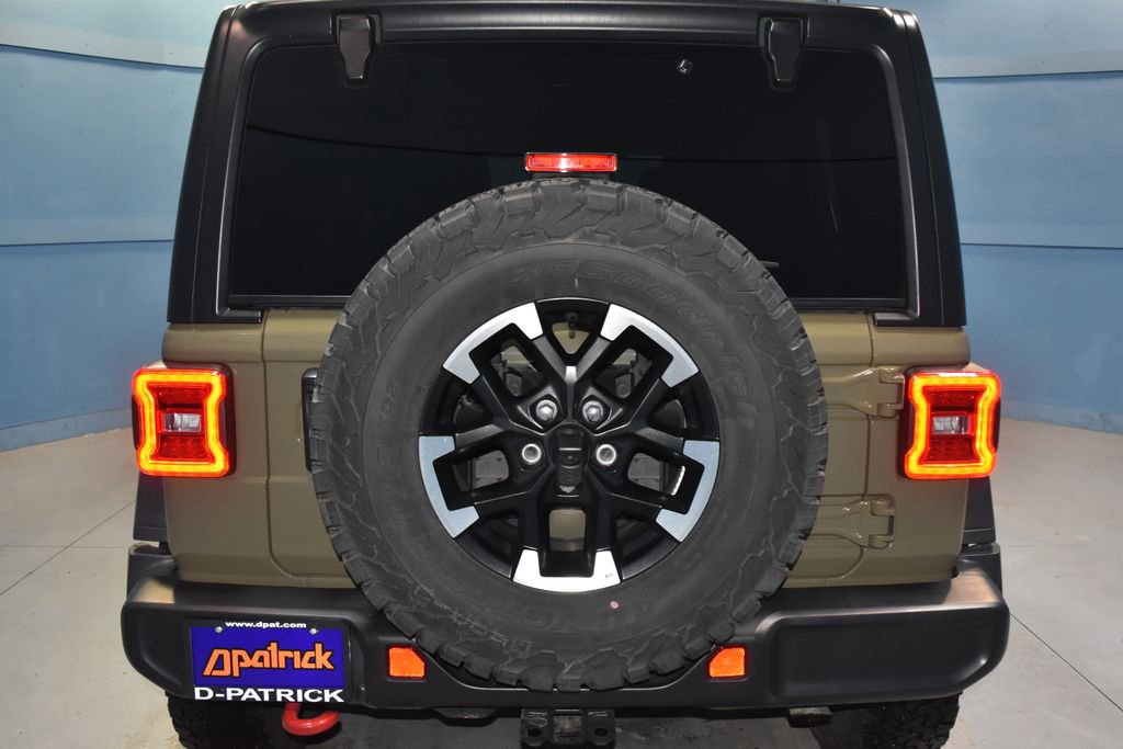 Used 2025 Jeep Wrangler Unlimited Rubicon AWD/4WD image 27