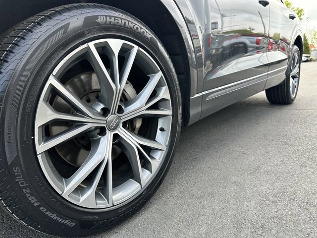 Used 2020 Audi Q8 Premium Plus image 12