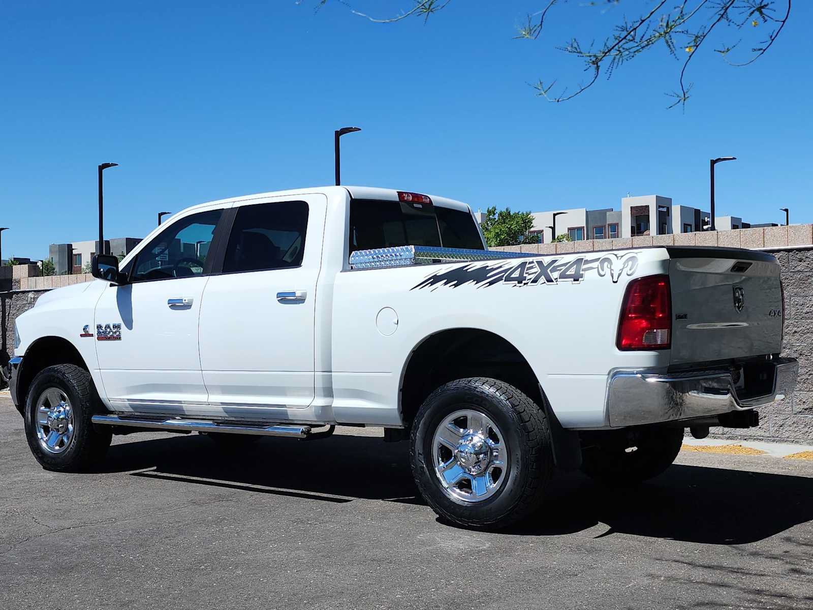 Used 2016 RAM 2500 SLT AWD/4WD image 6