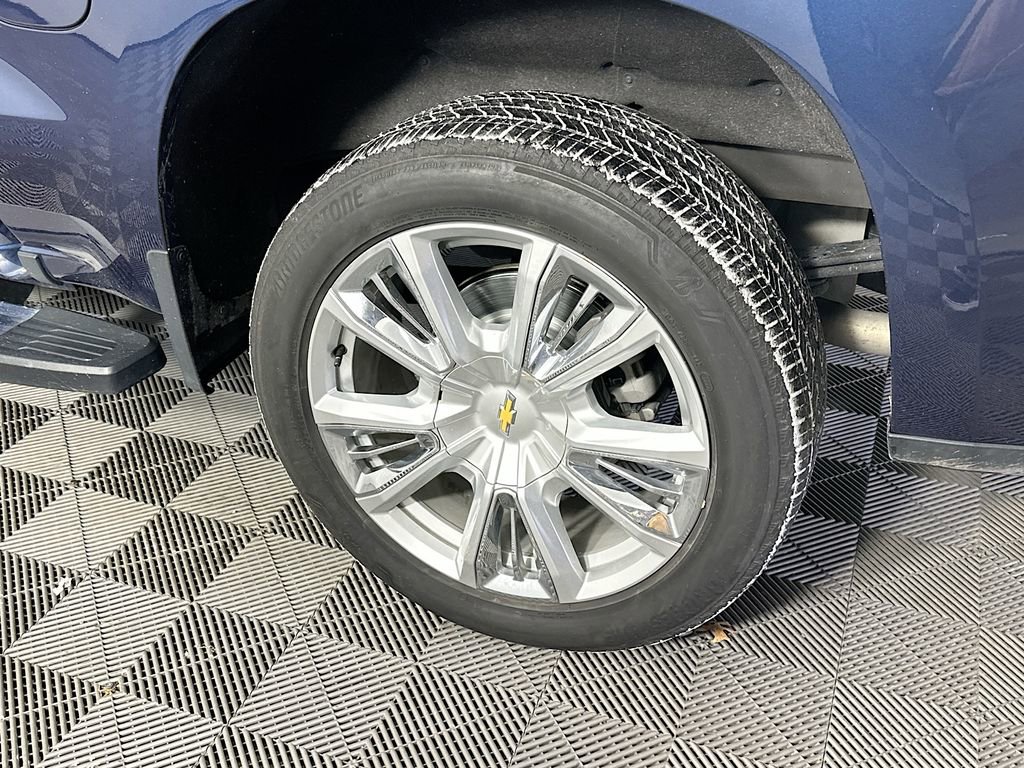 Used 2022 Chevrolet Silverado 1500 High Country w/ High Country Premium Package image 40