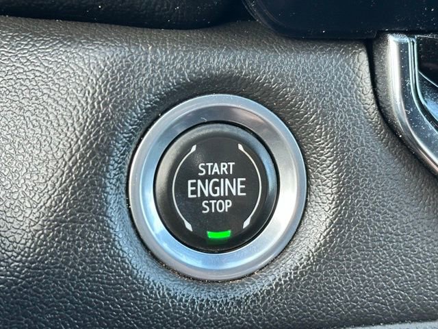 Used 2023 Chevrolet Colorado LT image 11