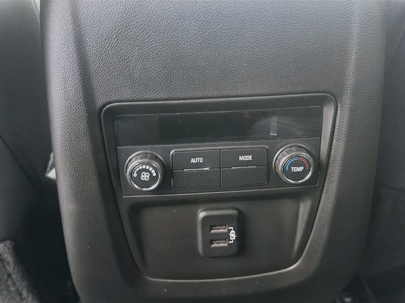 Used 2024 Buick Enclave Essence FWD image 24