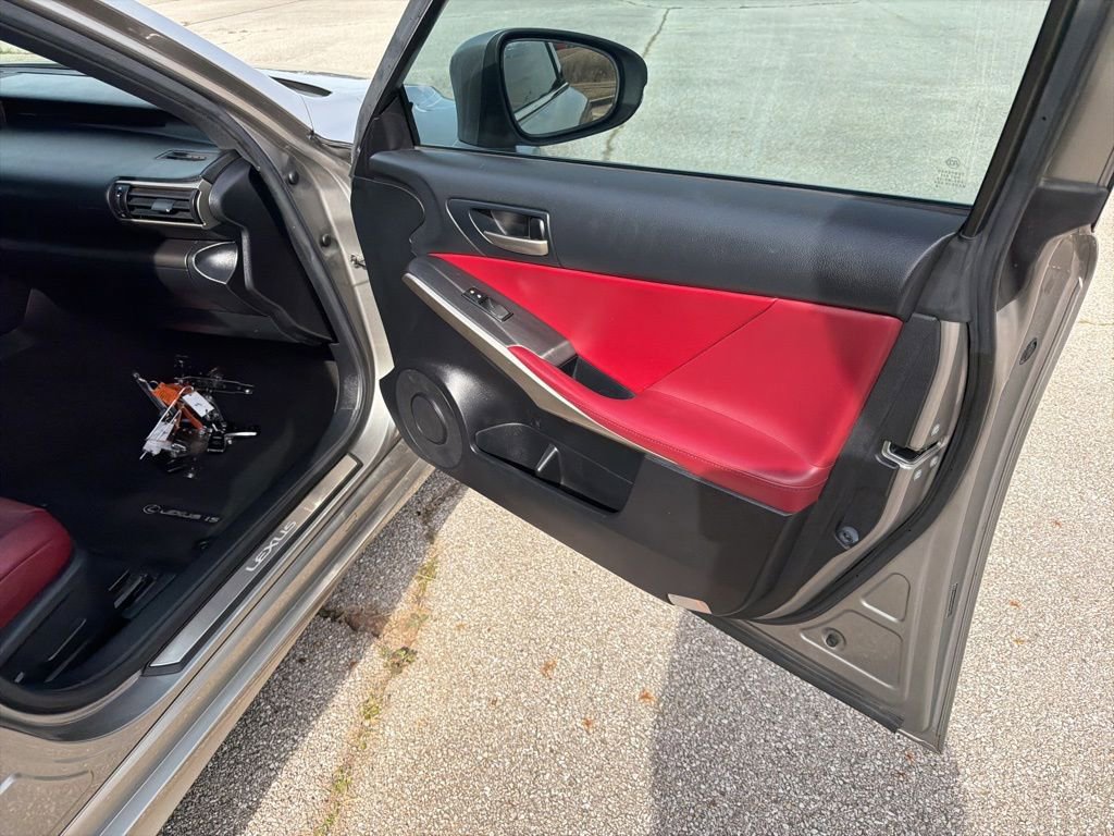 Used 2019 Lexus IS 300 F Sport image 11