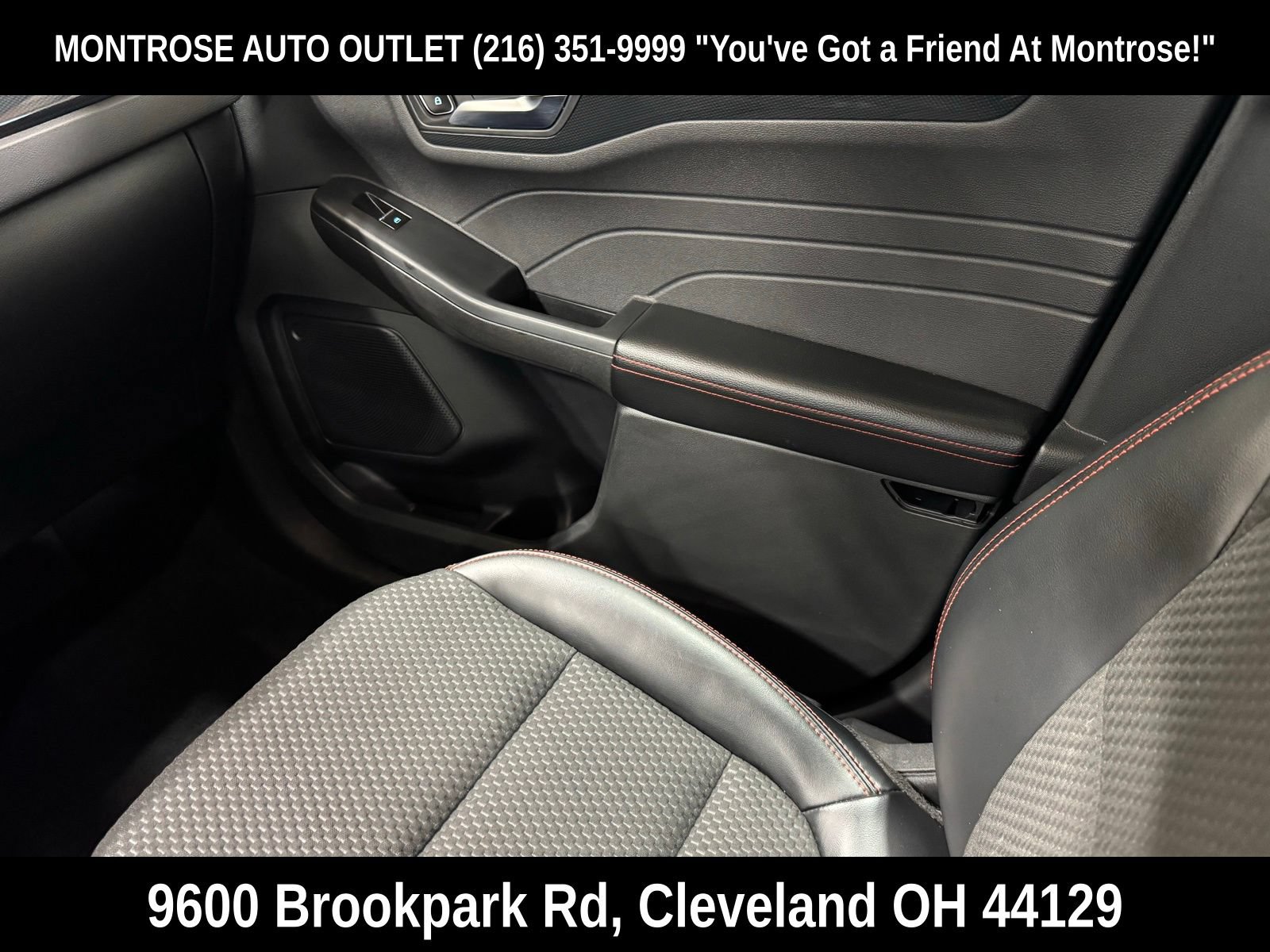 Used 2023 Ford Escape ST-Line w/ Equipment Group 301A FWD image 39