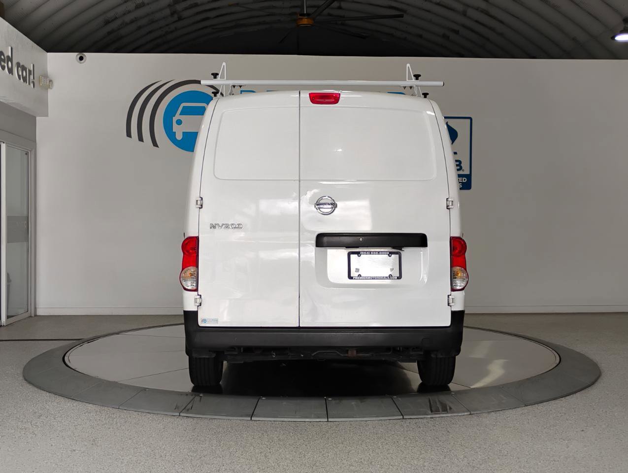 Used 2017 Nissan NV200 S image 5