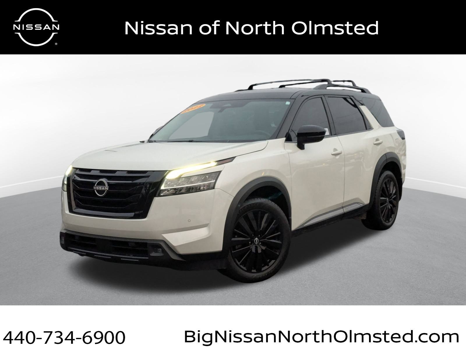 Used 2022 Nissan Pathfinder Platinum w/ Cargo Package image 1