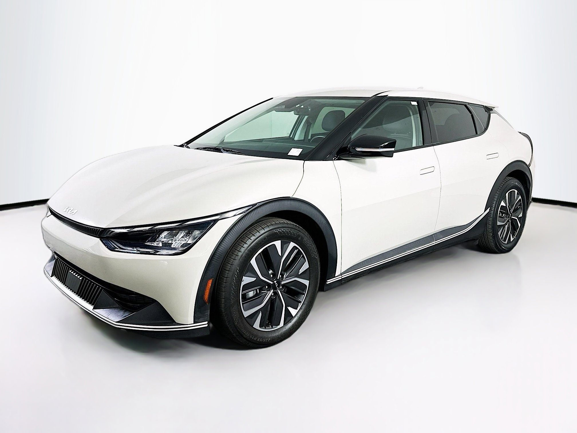 Used 2024 Kia EV6 Light image 3