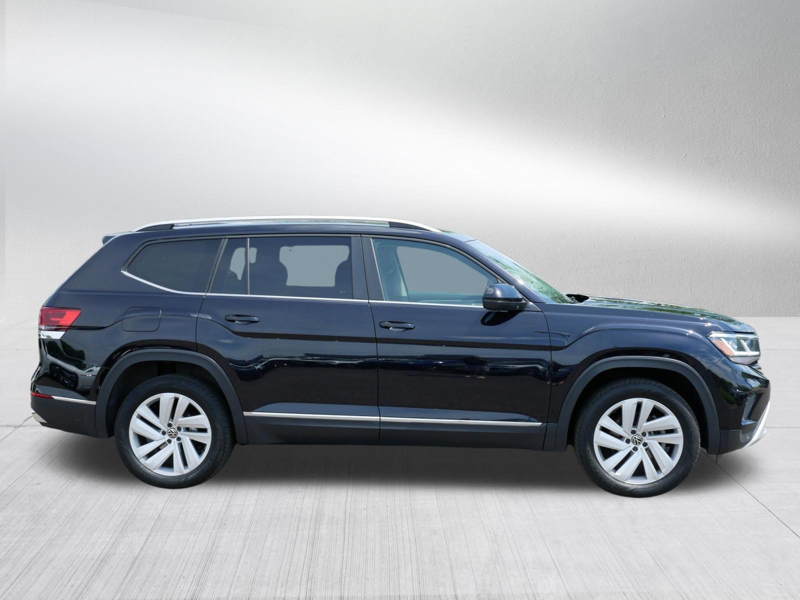 Used 2021 Volkswagen Atlas SEL AWD/4WD image 8