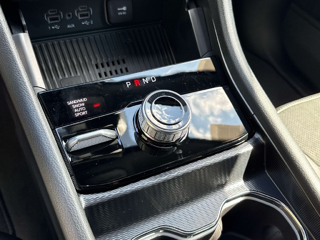 New 2027 Jeep Grand Cherokee Altitude AWD/4WD image 23