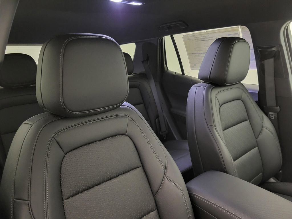 New 2026 Chevrolet Equinox LT w/ Convenience Package II image 37
