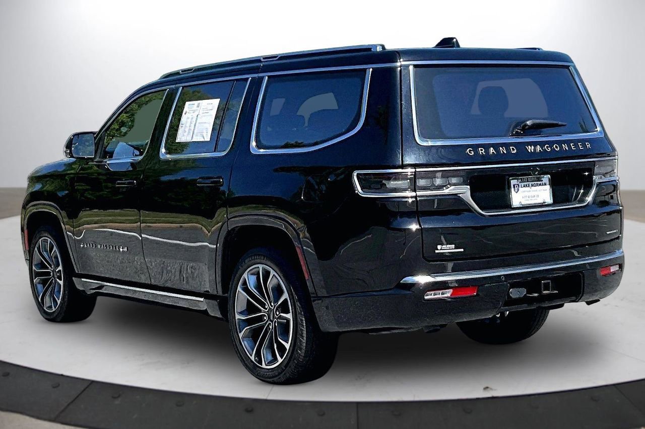 Certified 2022 Jeep Grand Wagoneer Series III AWD/4WD image 7