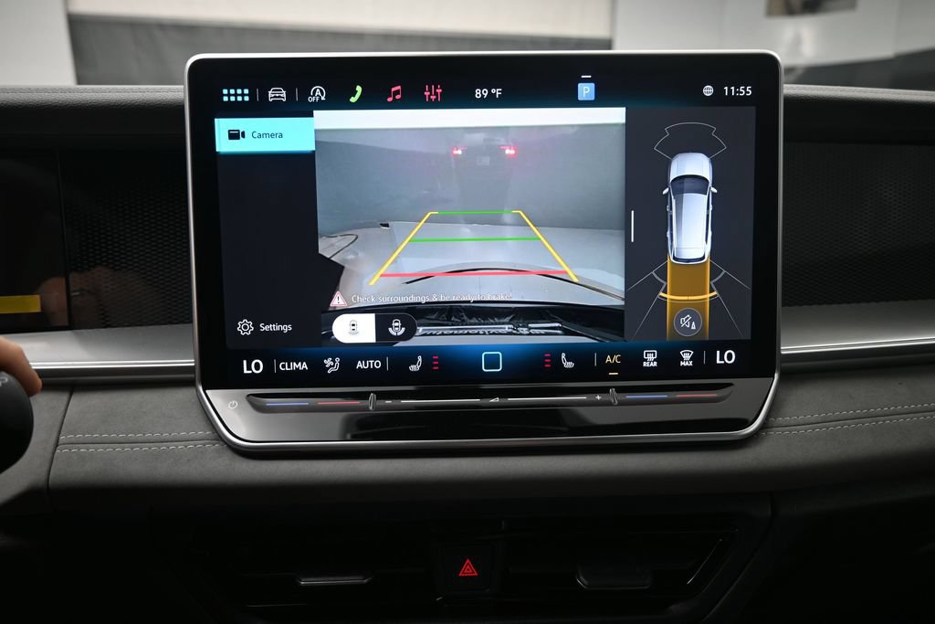 New 2026 Volkswagen Tiguan SE R-Line FWD image 12