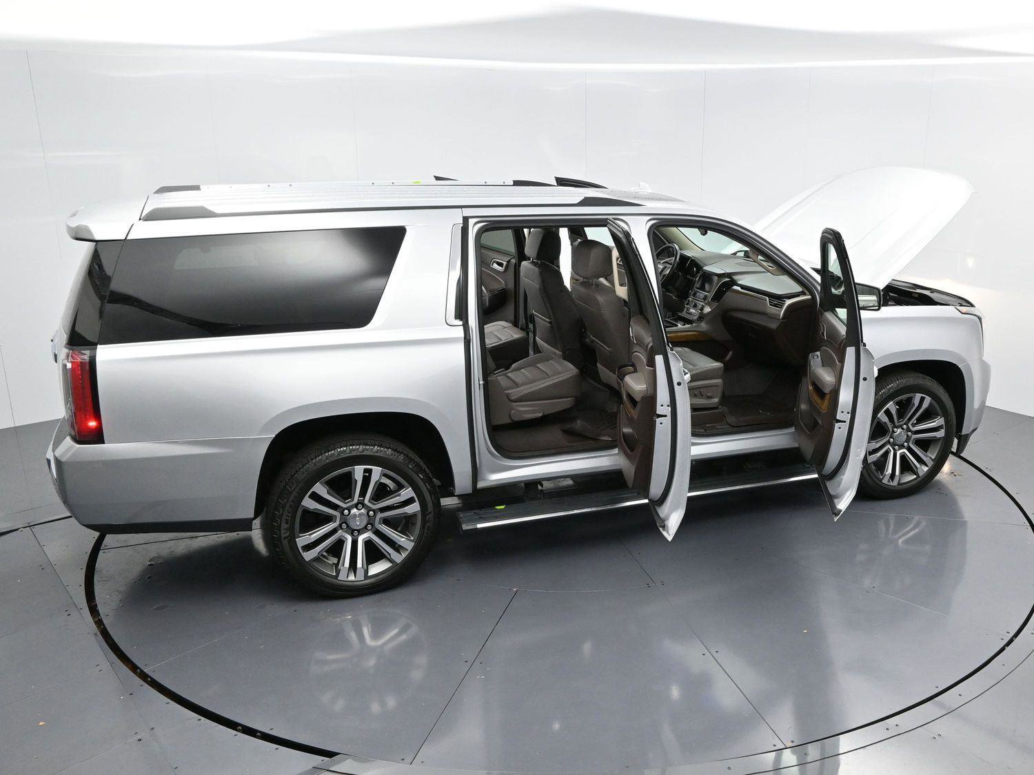 Used 2019 GMC Yukon XL Denali w/ Denali Ultimate Package AWD/4WD image 43