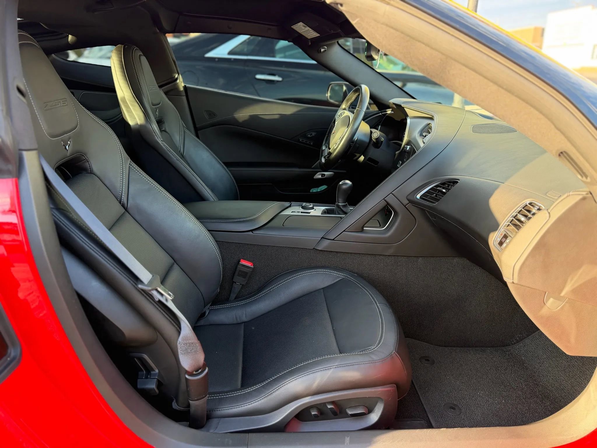 Used 2016 Chevrolet Corvette Z06 w/ 2LZ Preferred Equipment Group image 9