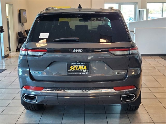 New 2023 Jeep Grand Cherokee Overland w/ Advanced Protech Group III image 5