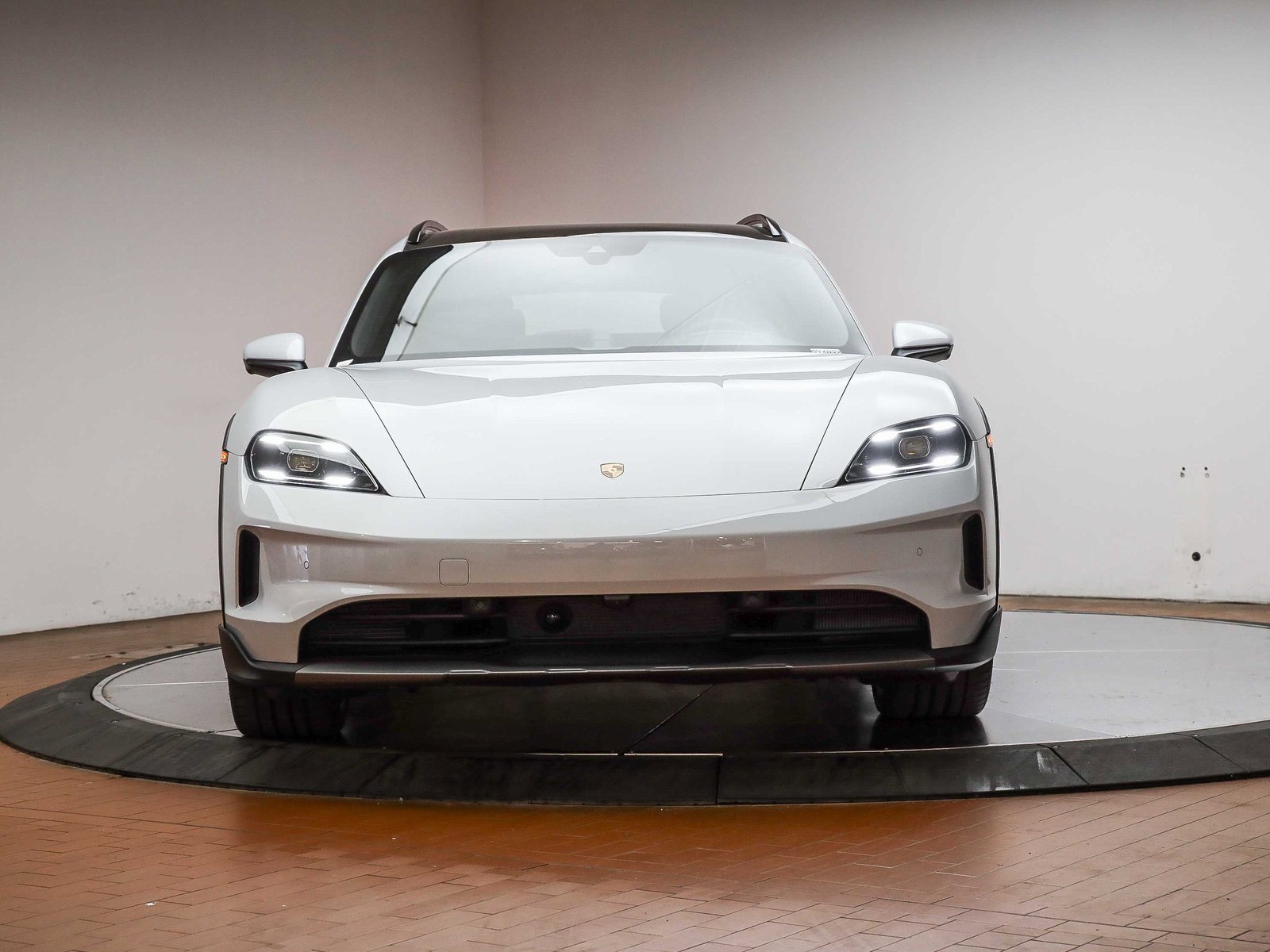 Used 2025 Porsche Taycan 4S image 6