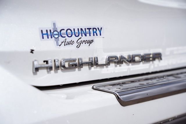 Used 2024 Toyota Highlander Platinum AWD/4WD image 10