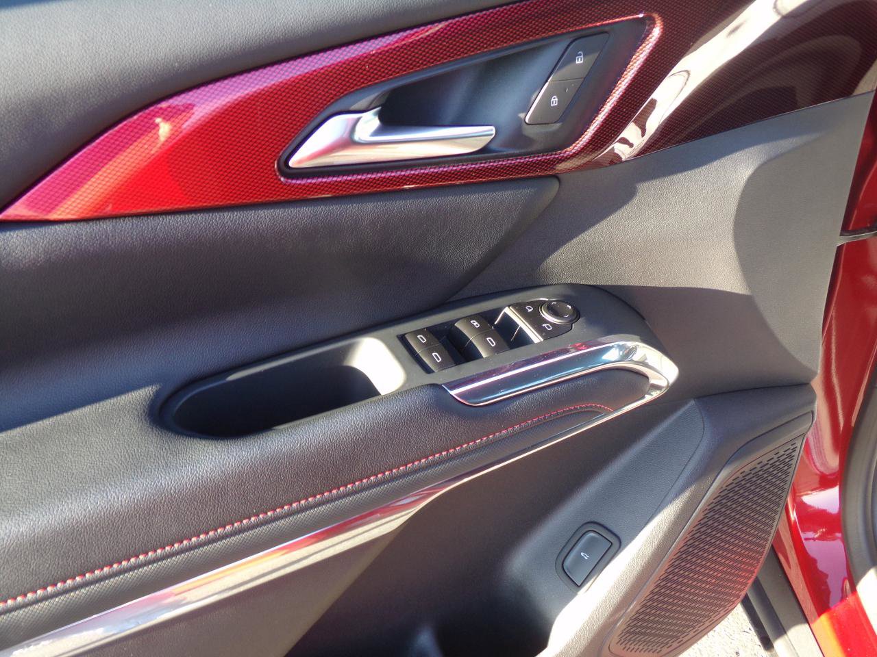 Used 2025 Chevrolet Traverse Z71 image 14