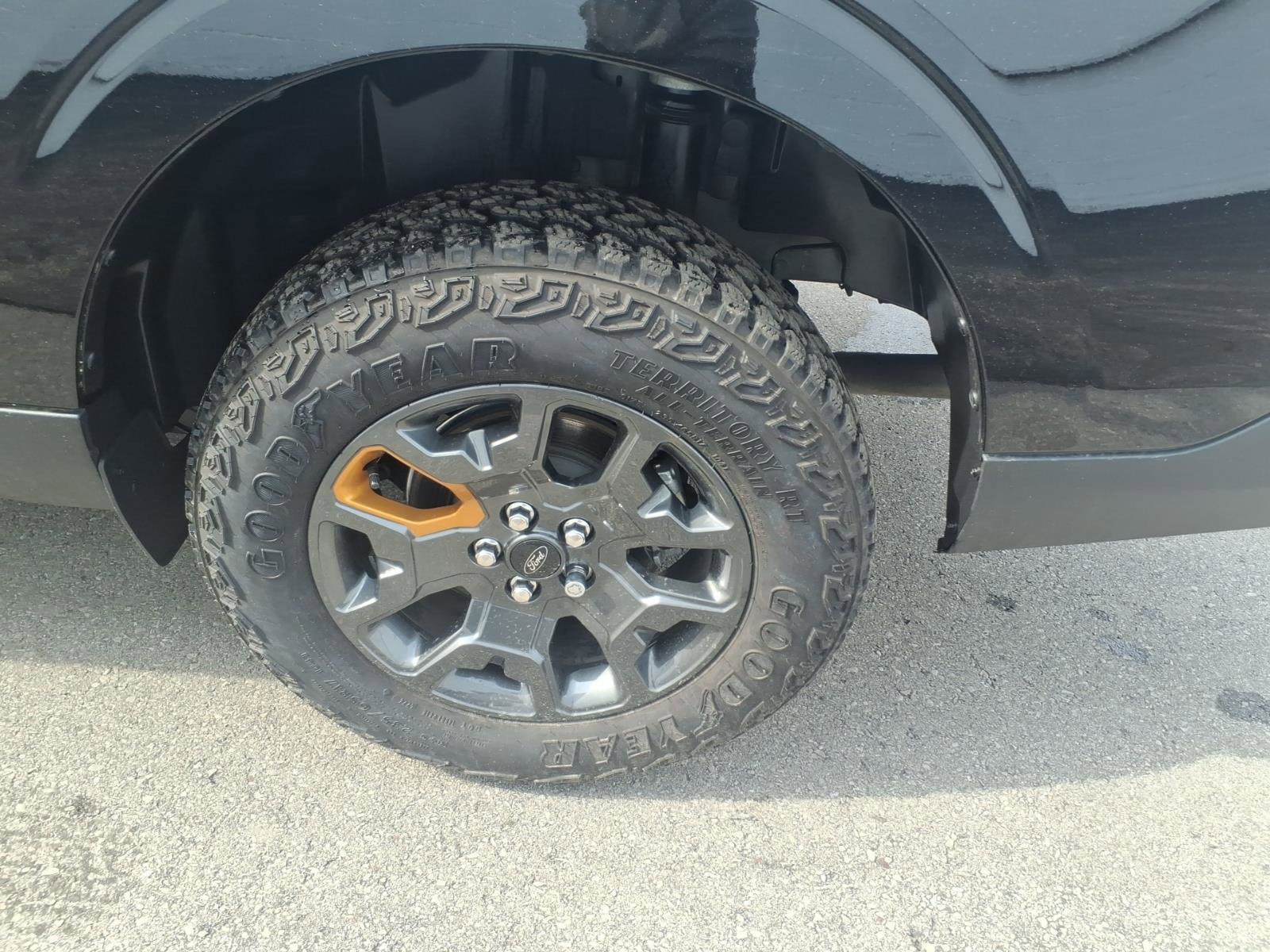 Certified 2025 Ford Maverick Tremor AWD/4WD image 8