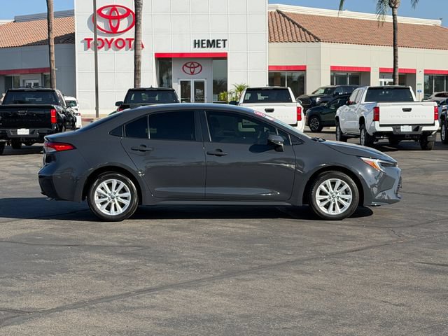 Used 2025 Toyota Corolla LE FWD image 4