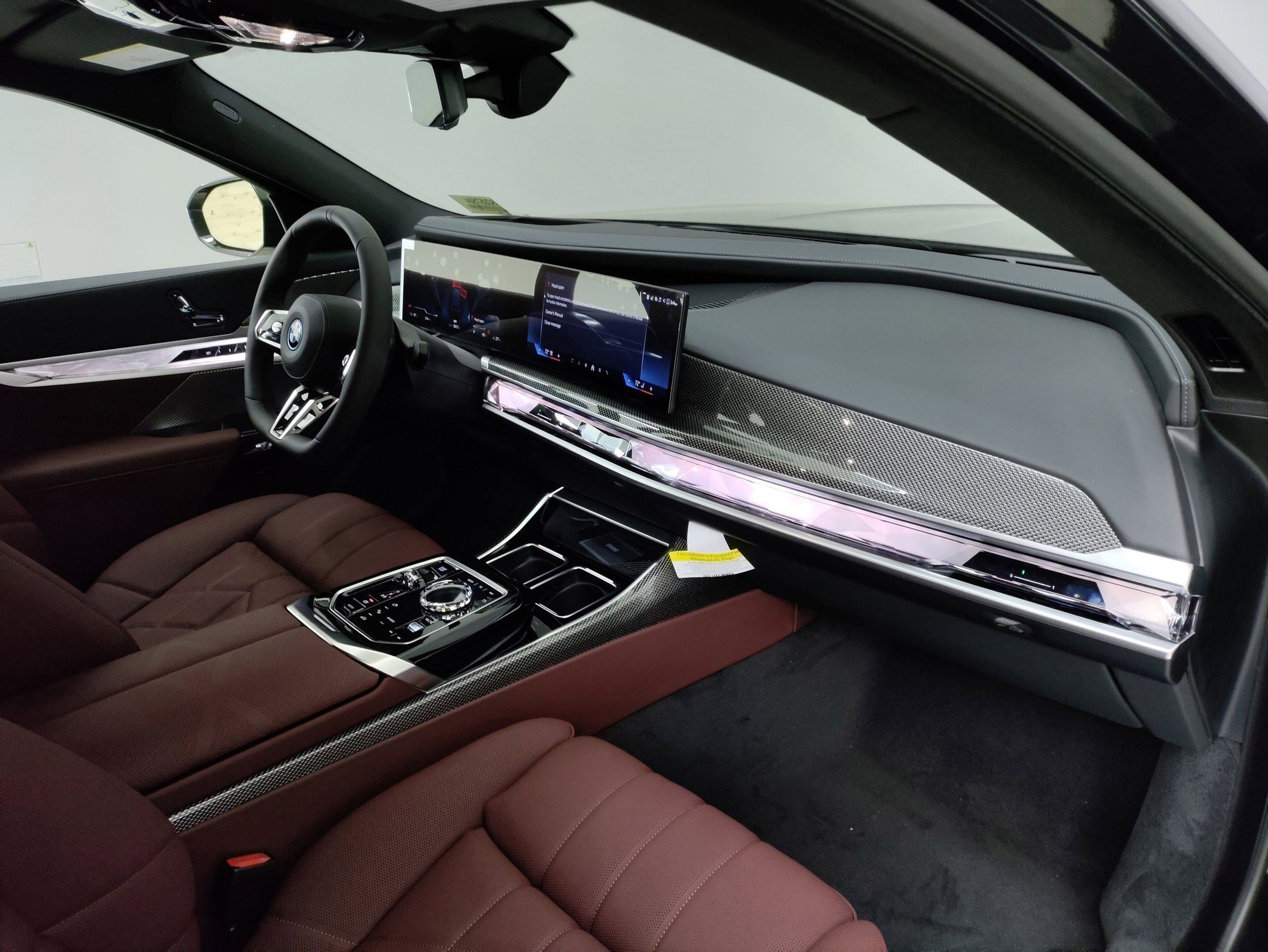 Used 2025 BMW i7 eDrive50 w/ M Sport Package RWD image 21