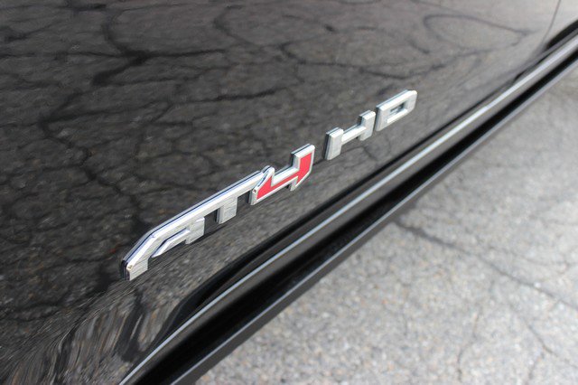 Used 2025 GMC Sierra 3500 AT4 image 2