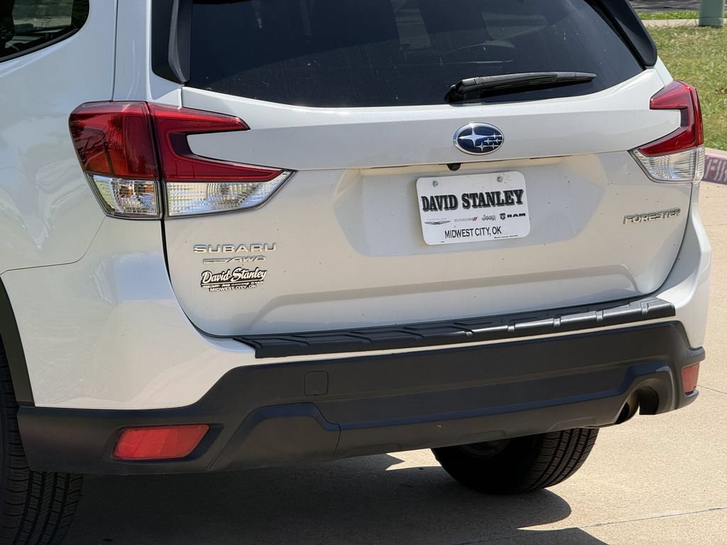 Used 2023 Subaru Forester Premium AWD/4WD image 6