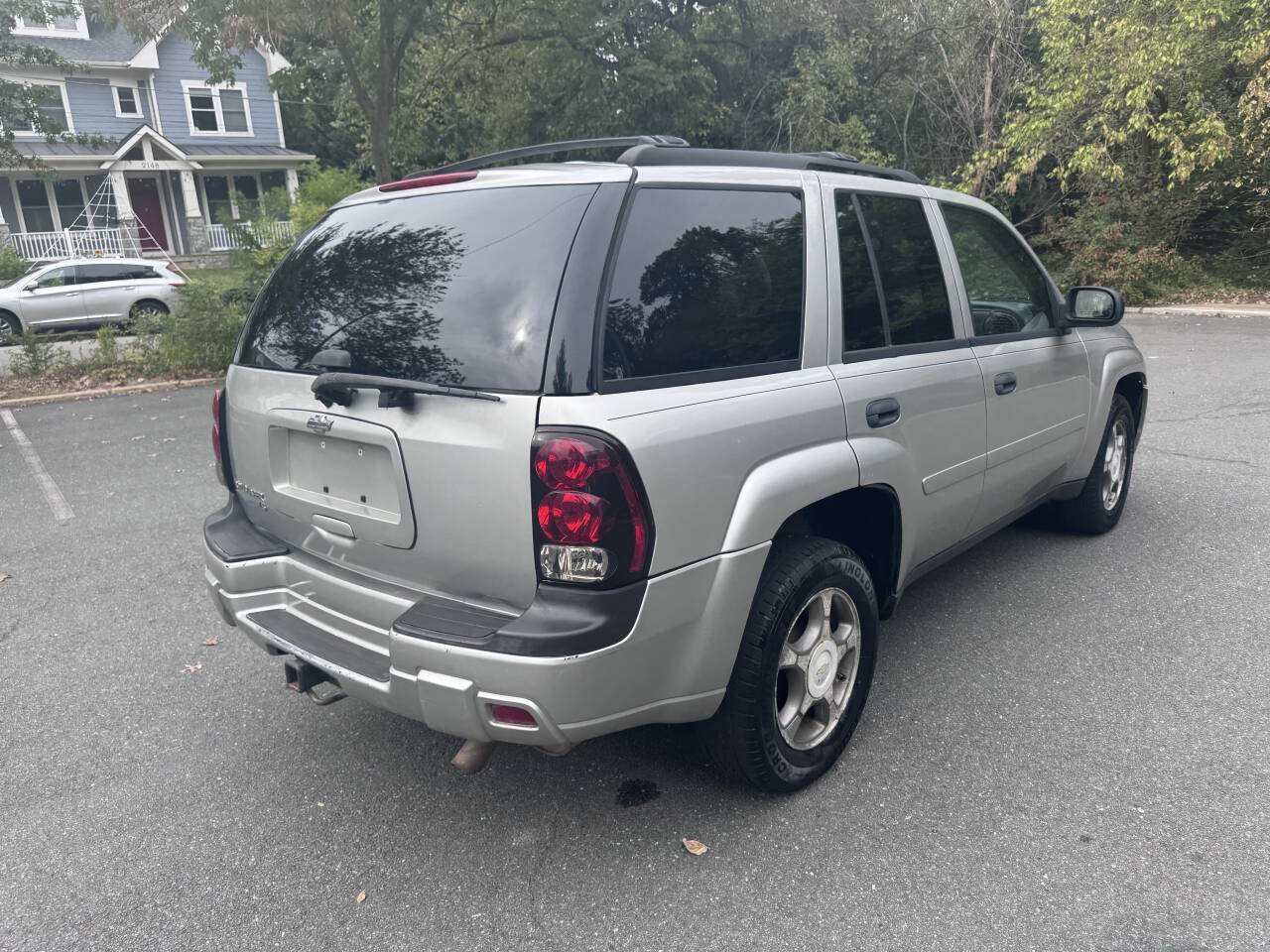 Used 2007 Chevrolet TrailBlazer LS w/ LS Preferred Equipment Group AWD/4WD image 3