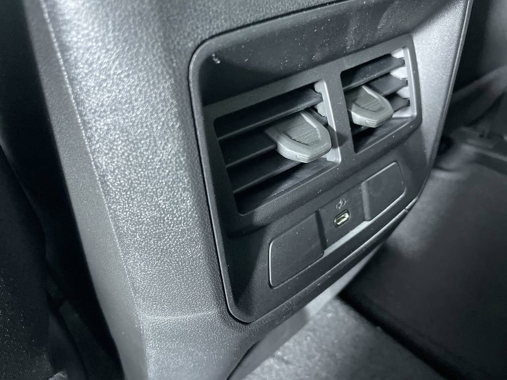 Used 2025 GMC Canyon Elevation RWD image 21