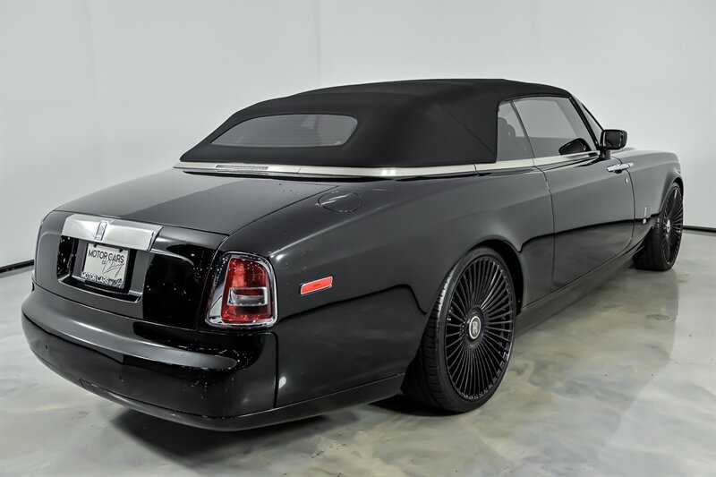 Used 2008 Rolls-Royce Phantom Drophead Coupe RWD image 13