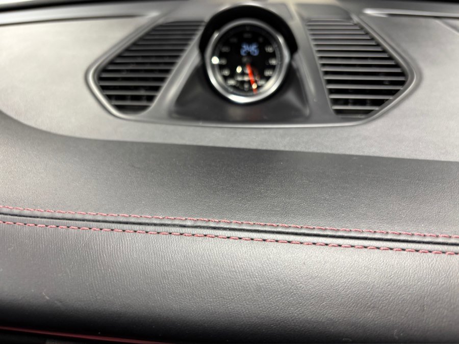 Used 2019 Porsche 911 Carrera 4S image 16