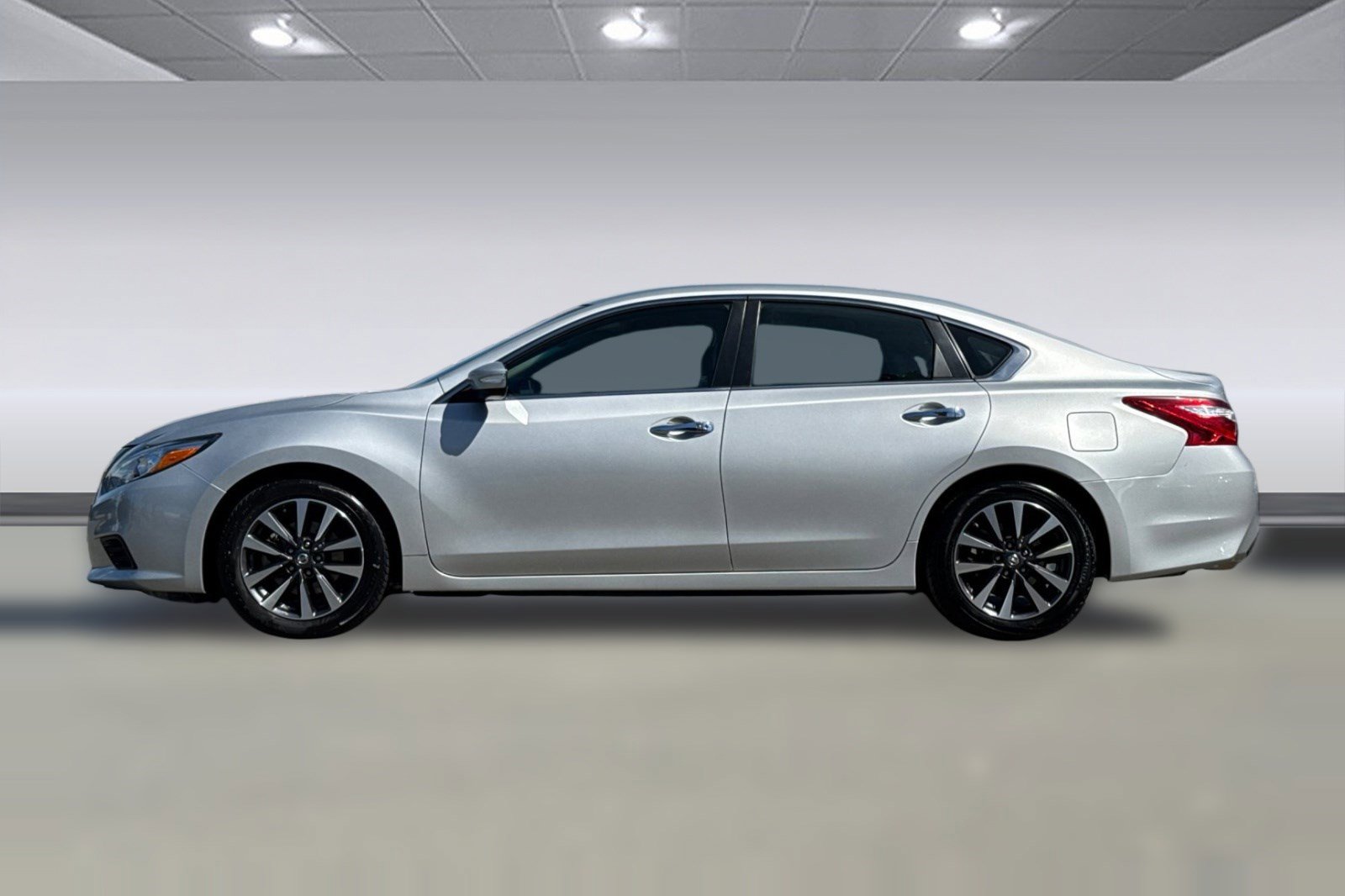 Used 2017 Nissan Altima 2.5 SL image 6