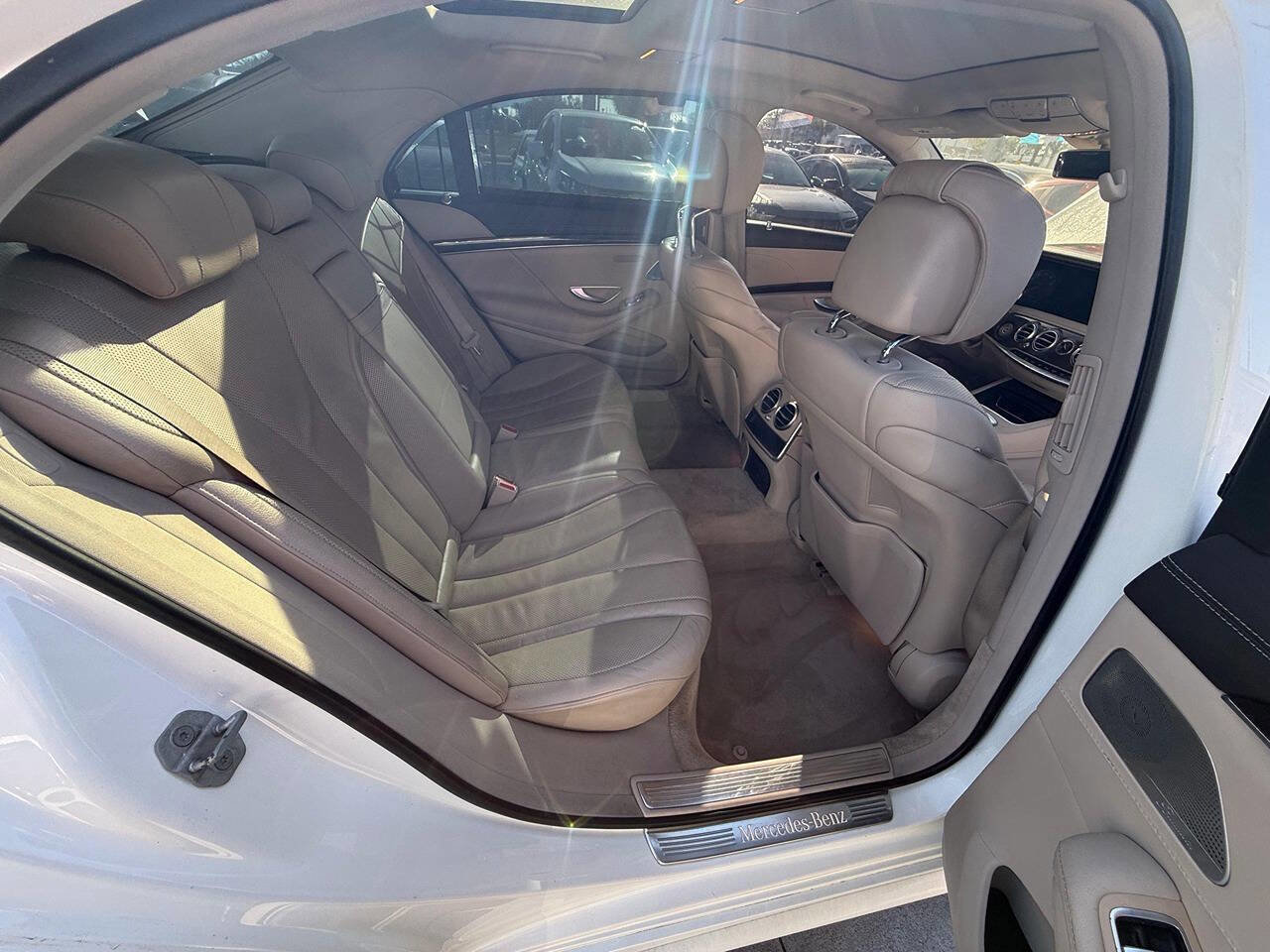 Used 2018 Mercedes-Benz S 450 Sedan w/ AMG Line Exterior image 4