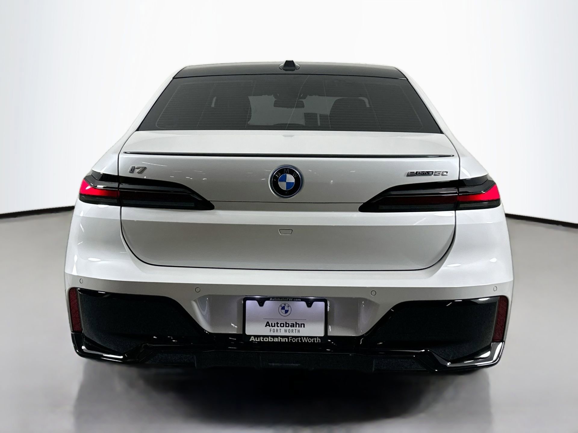 New 2026 BMW i7 eDrive50 w/ M Sport Package image 5
