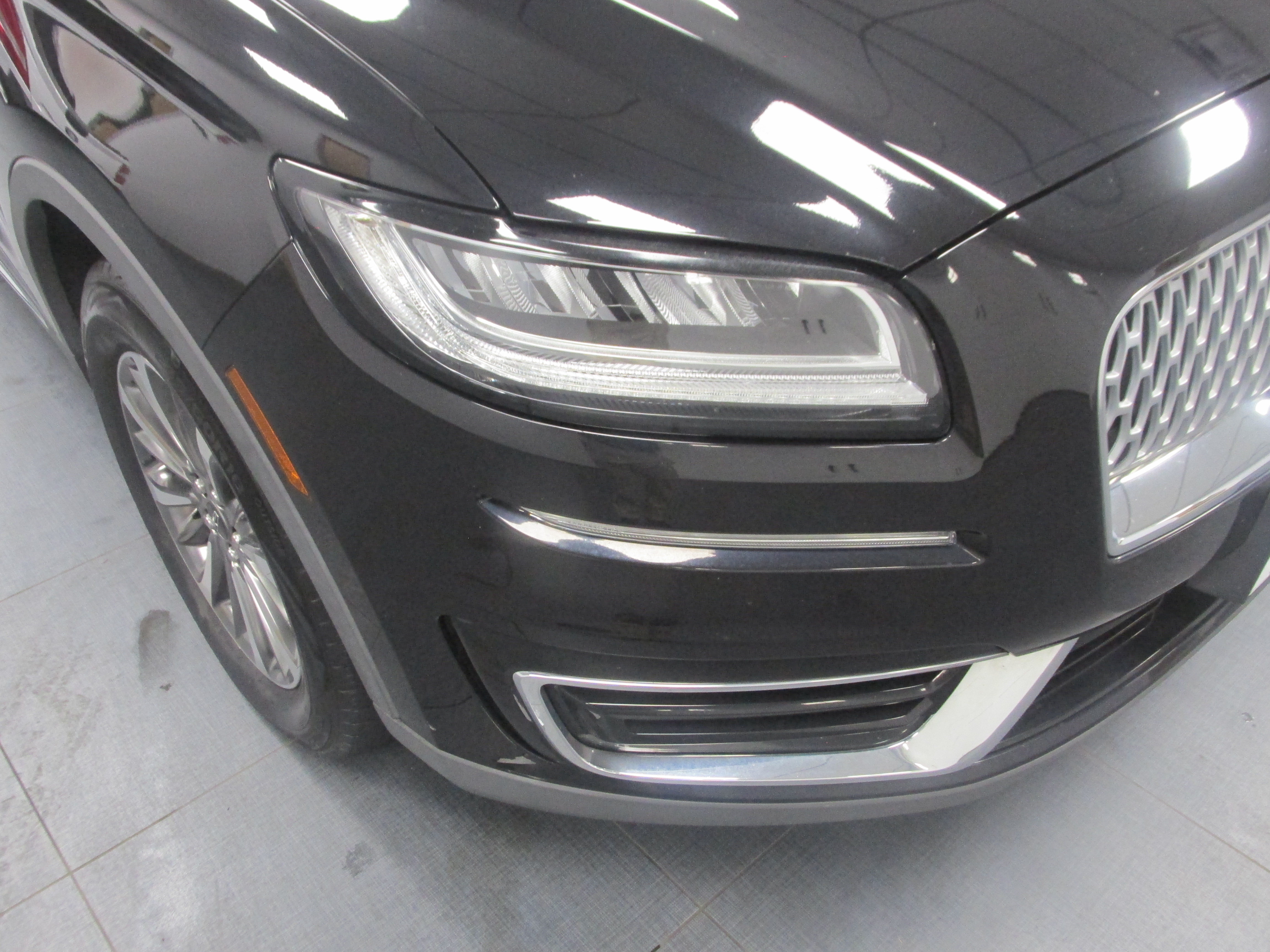 Used 2019 Lincoln Nautilus Select AWD/4WD image 10