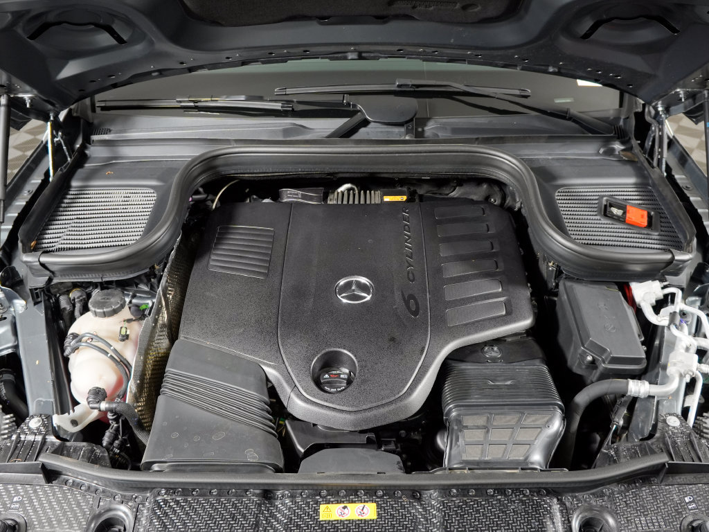 Certified 2024 Mercedes-Benz GLS 450 4MATIC image 39